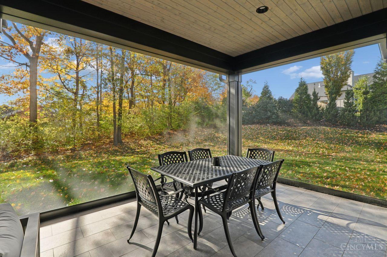5673 Melbury Court