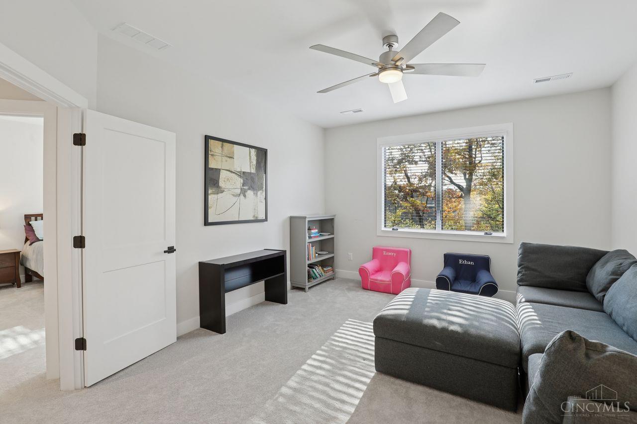 5673 Melbury Court