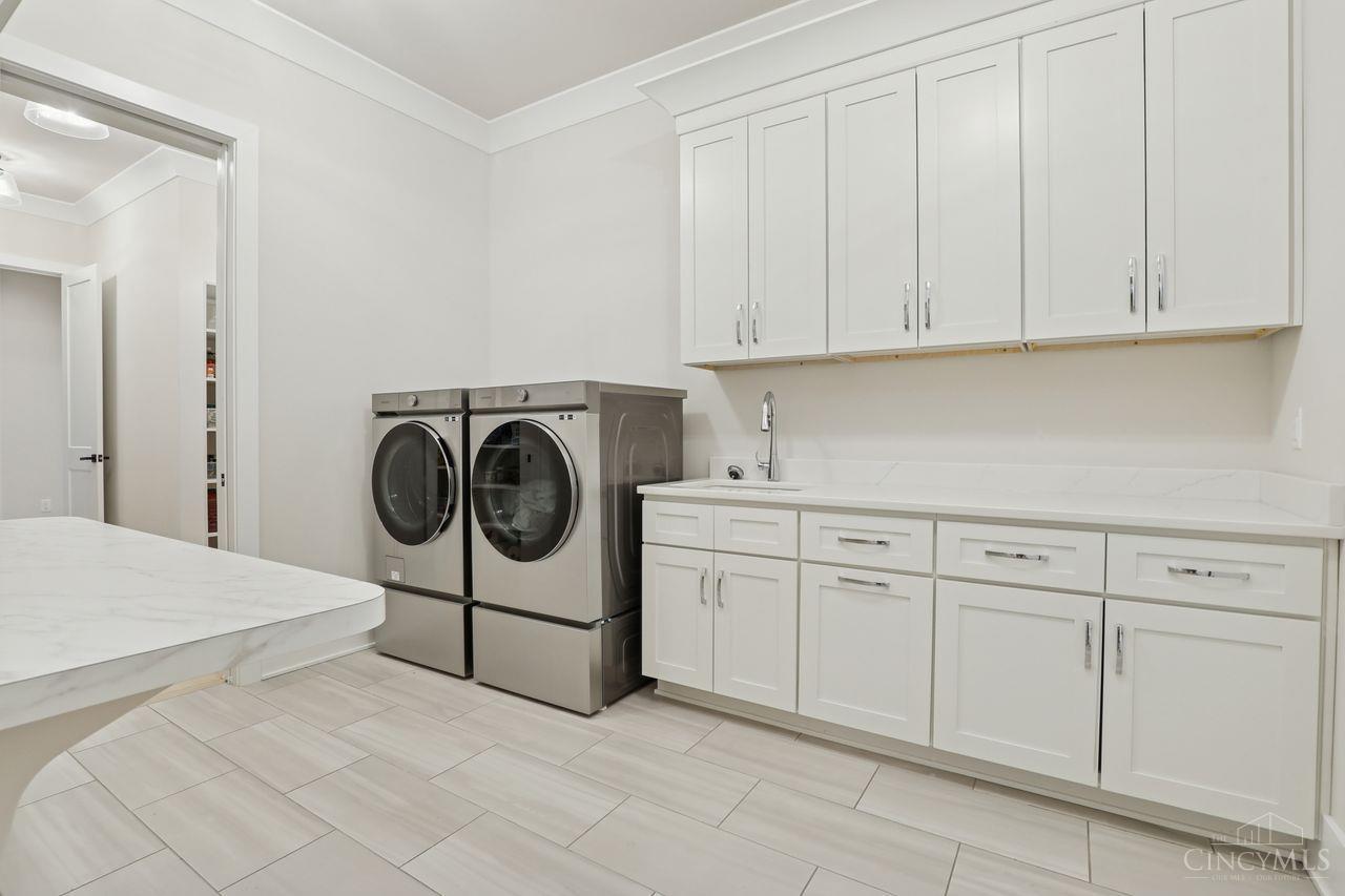 5673 Melbury Court