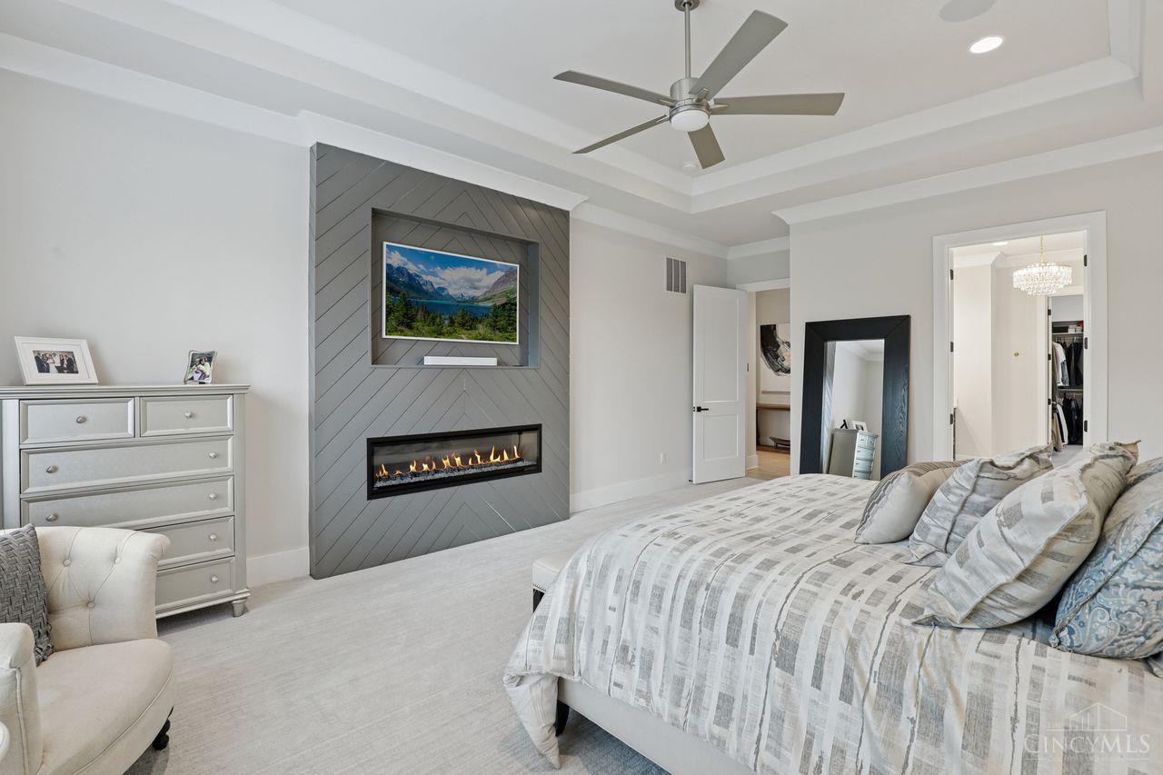 5673 Melbury Court