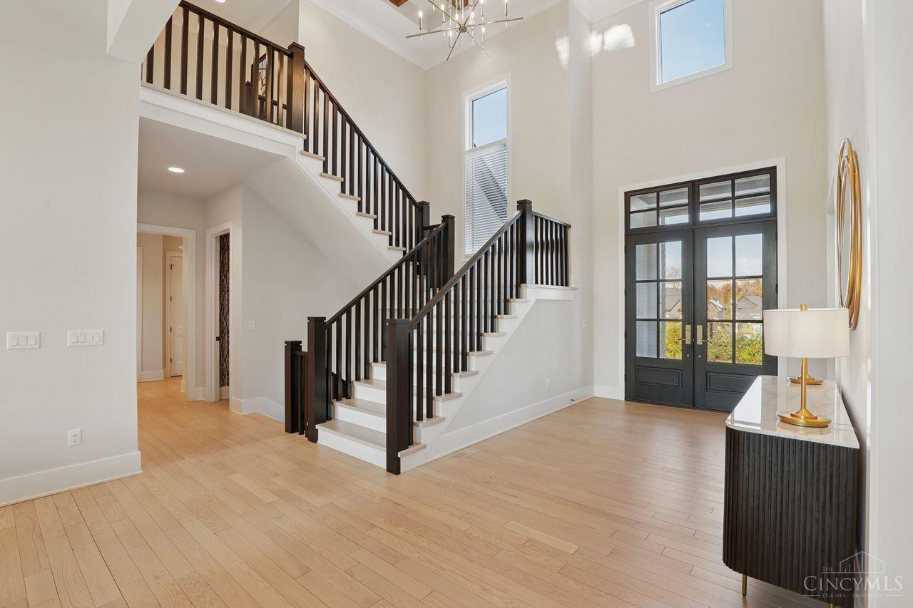 5673 Melbury Court
