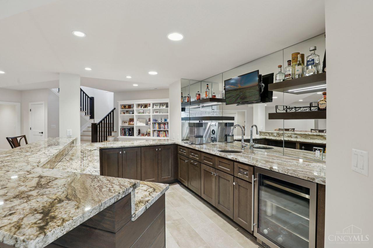 5673 Melbury Court