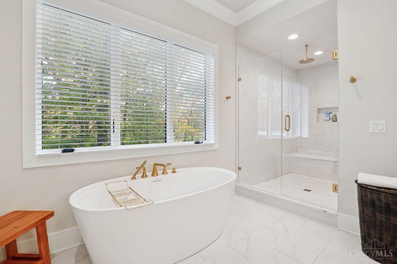 5673 Melbury Court