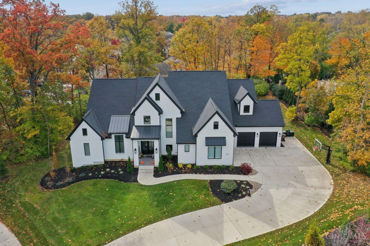 5673 Melbury Court
