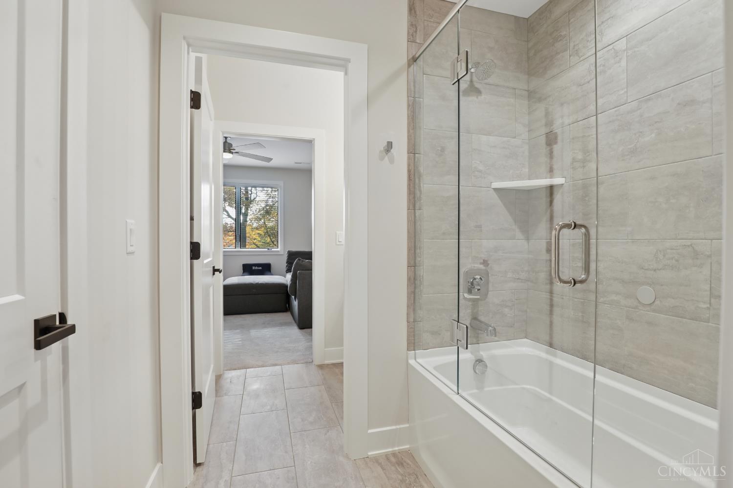 5673 Melbury Court