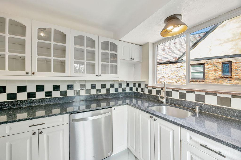 3264 Ashwood Drive