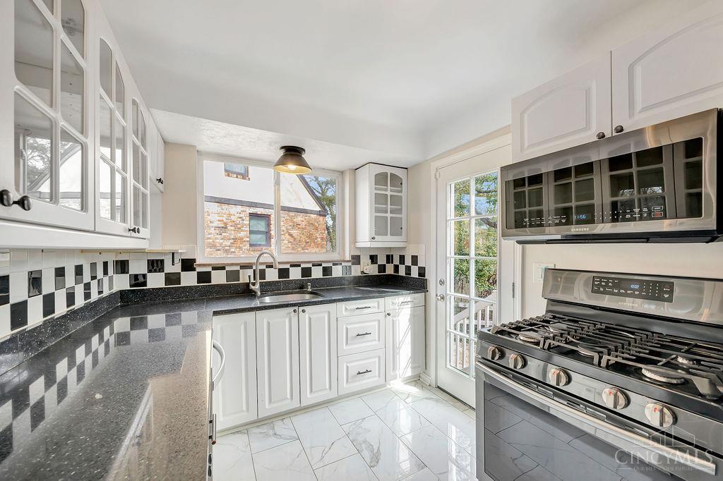 3264 Ashwood Drive