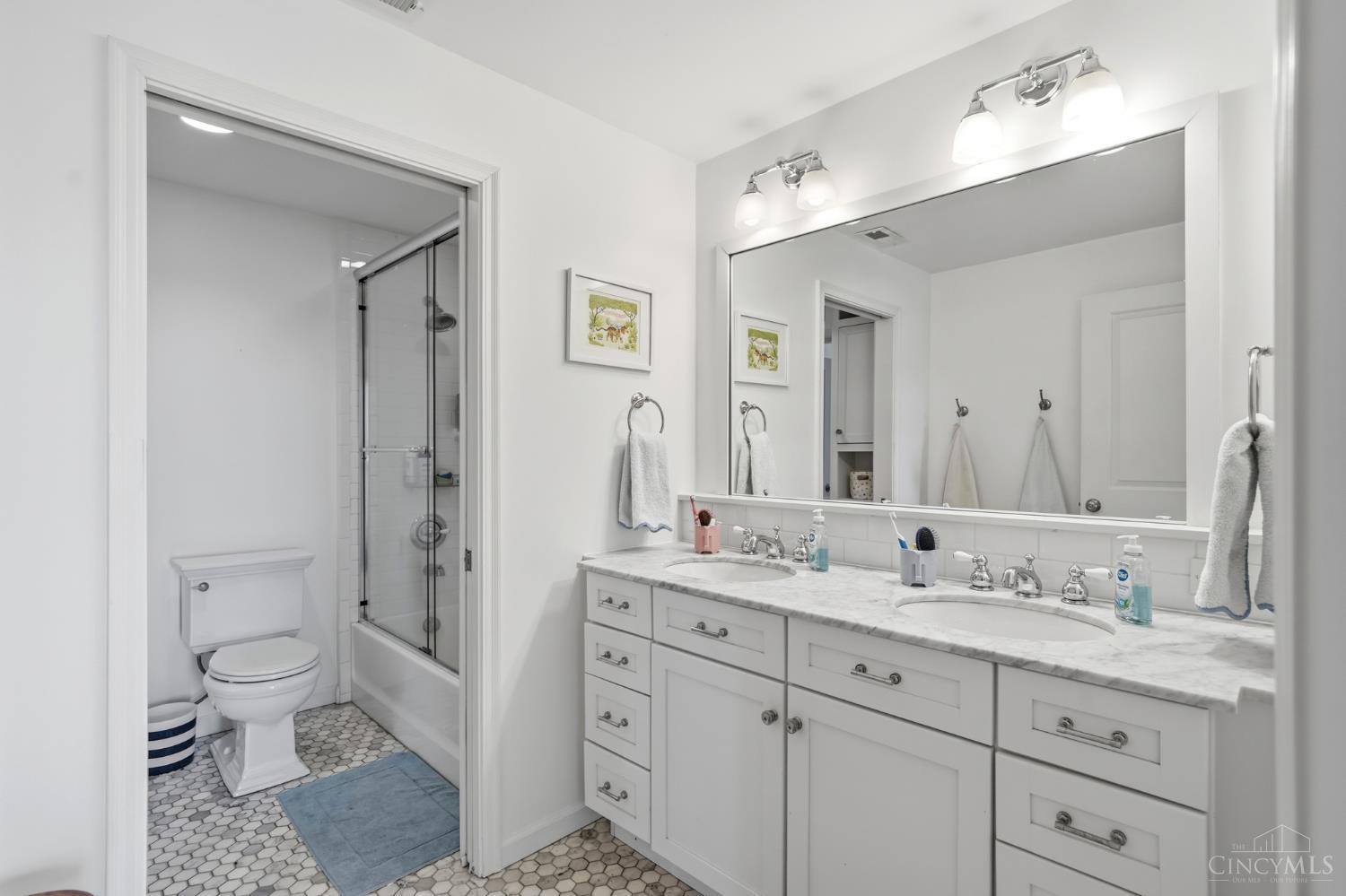 6710 Miami Bluff Drive