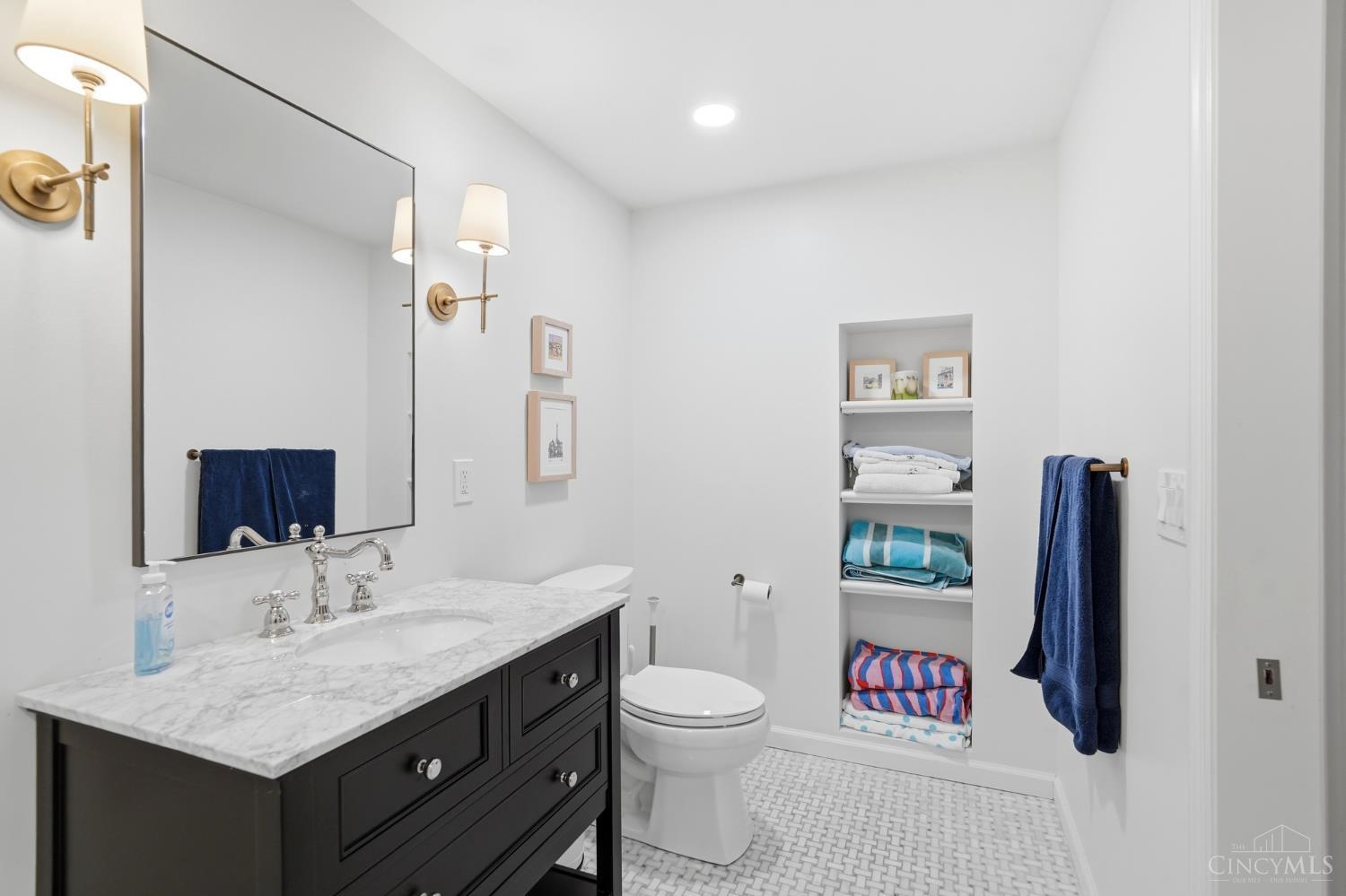 6710 Miami Bluff Drive