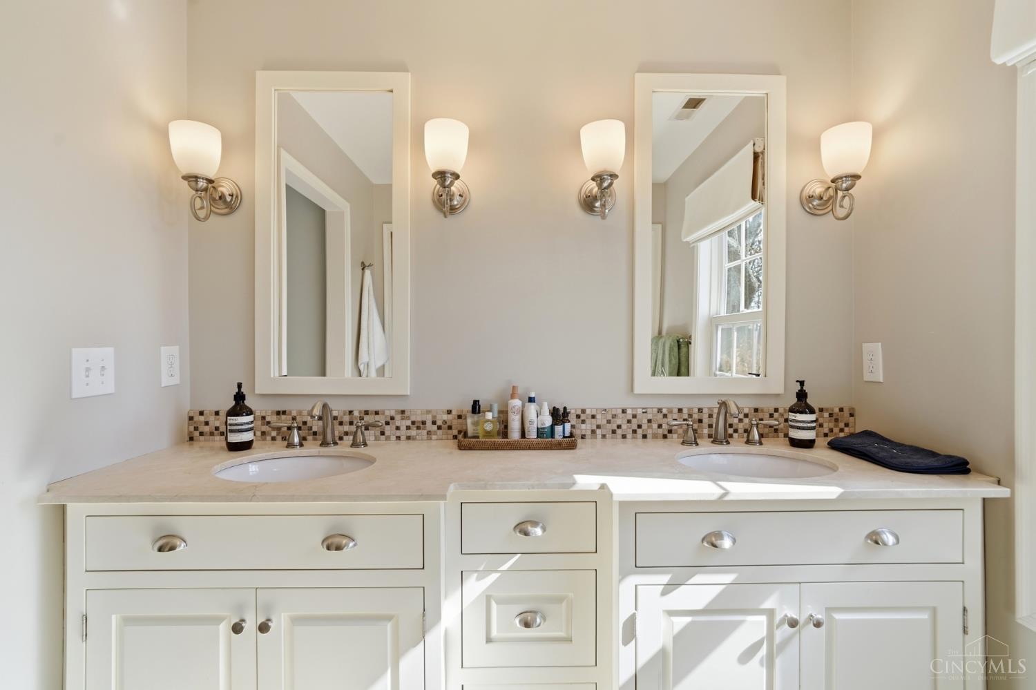 6710 Miami Bluff Drive