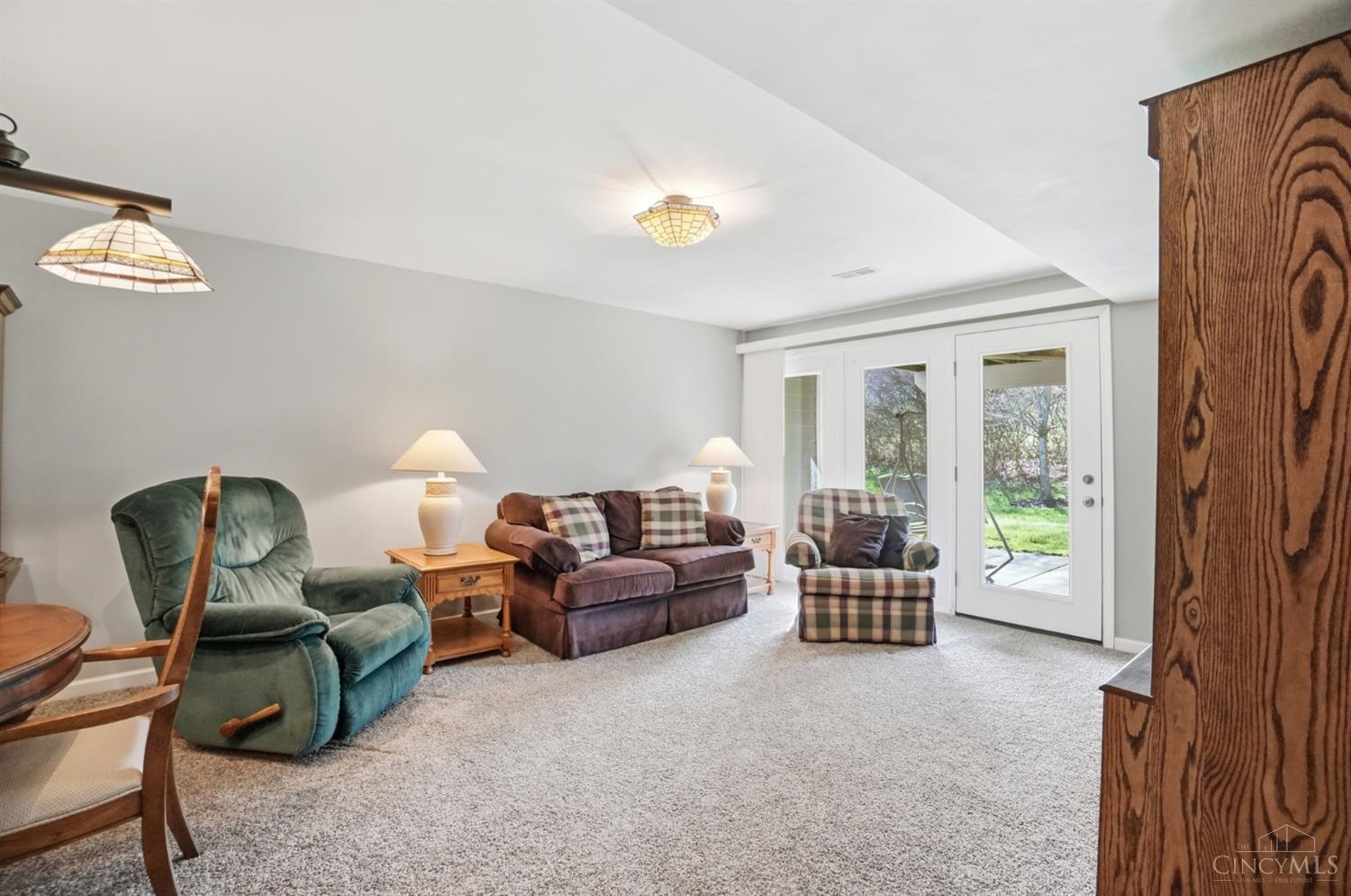 7119 White Oak Court