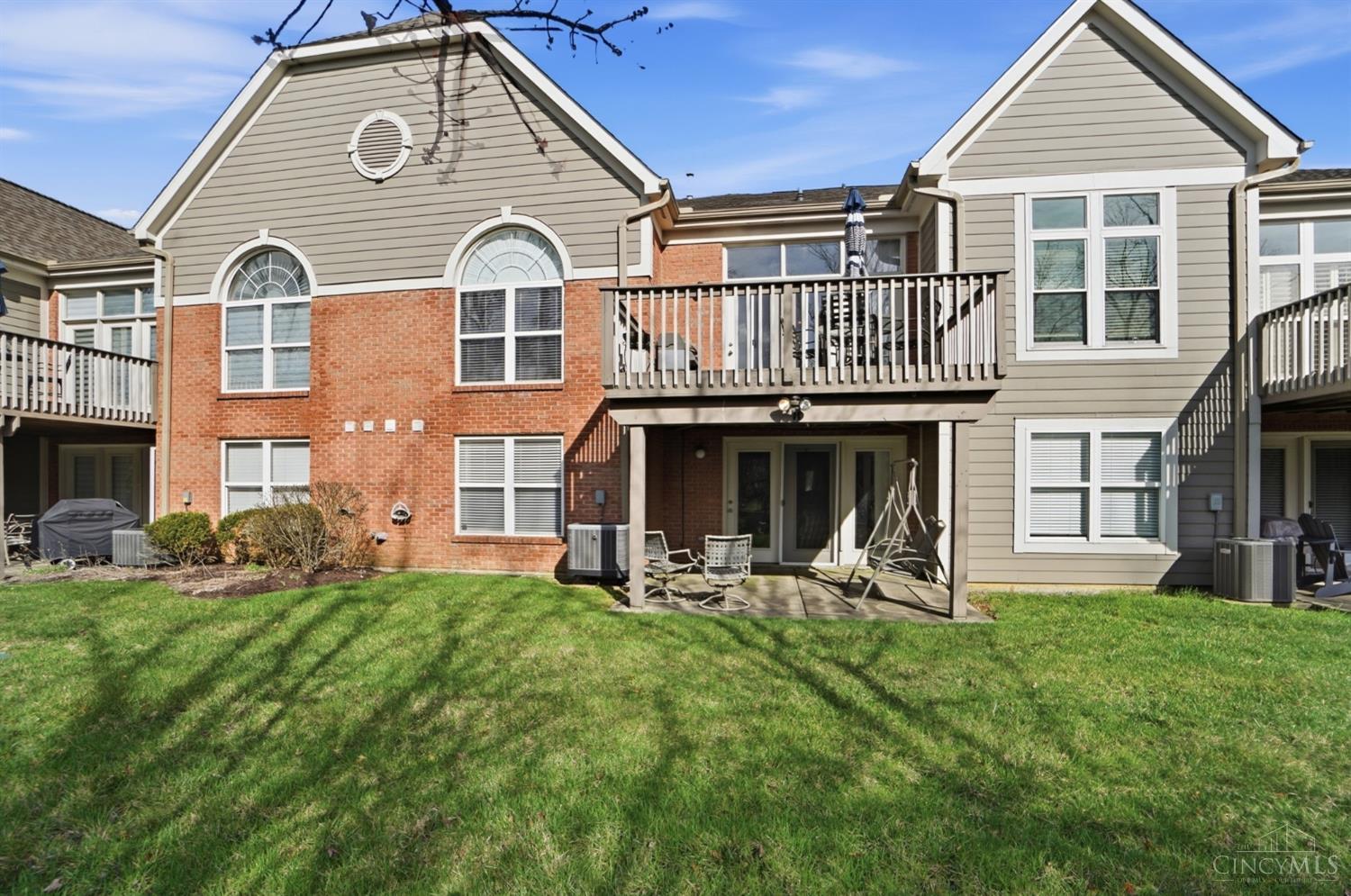 7119 White Oak Court