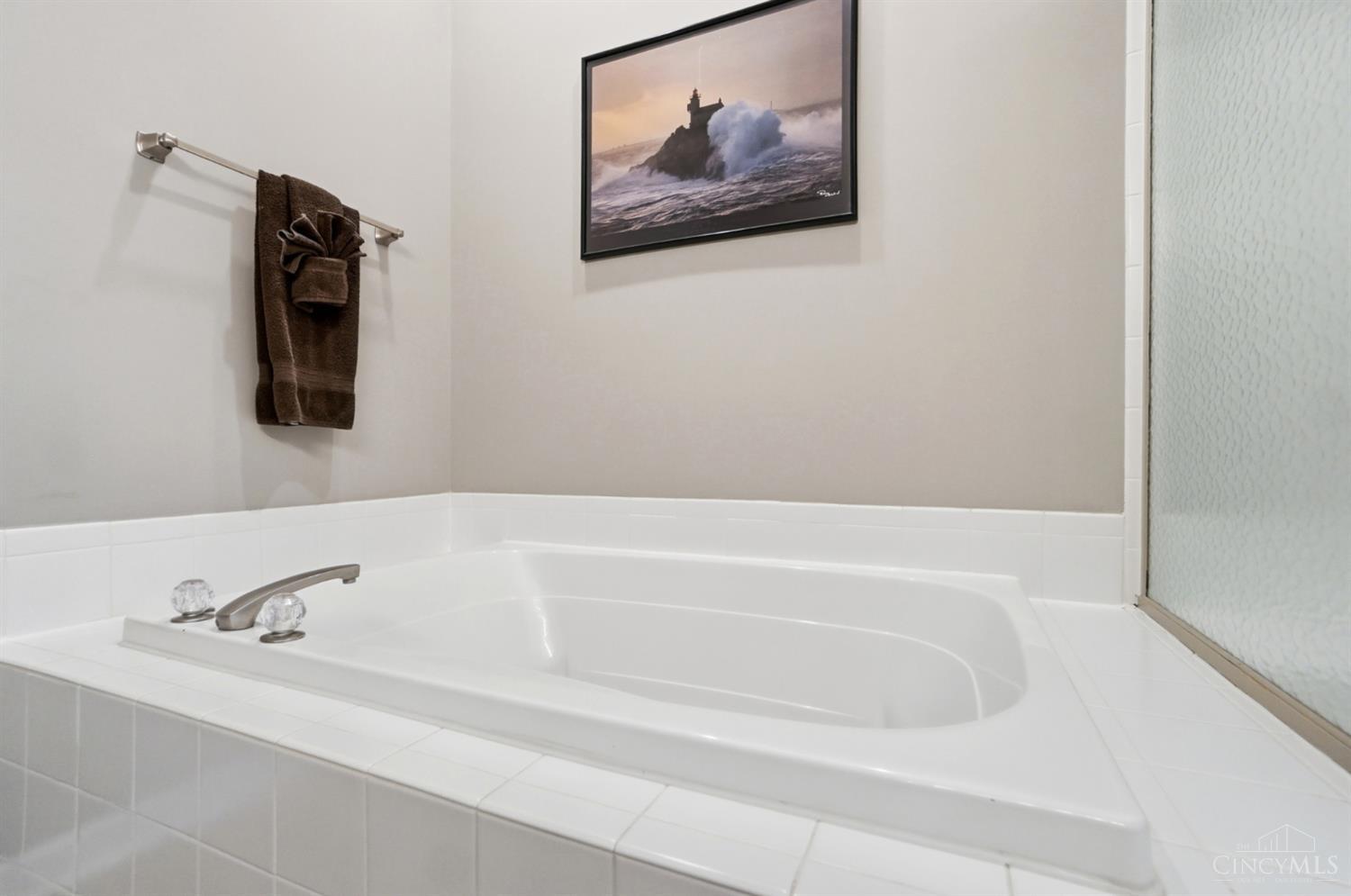 7119 White Oak Court