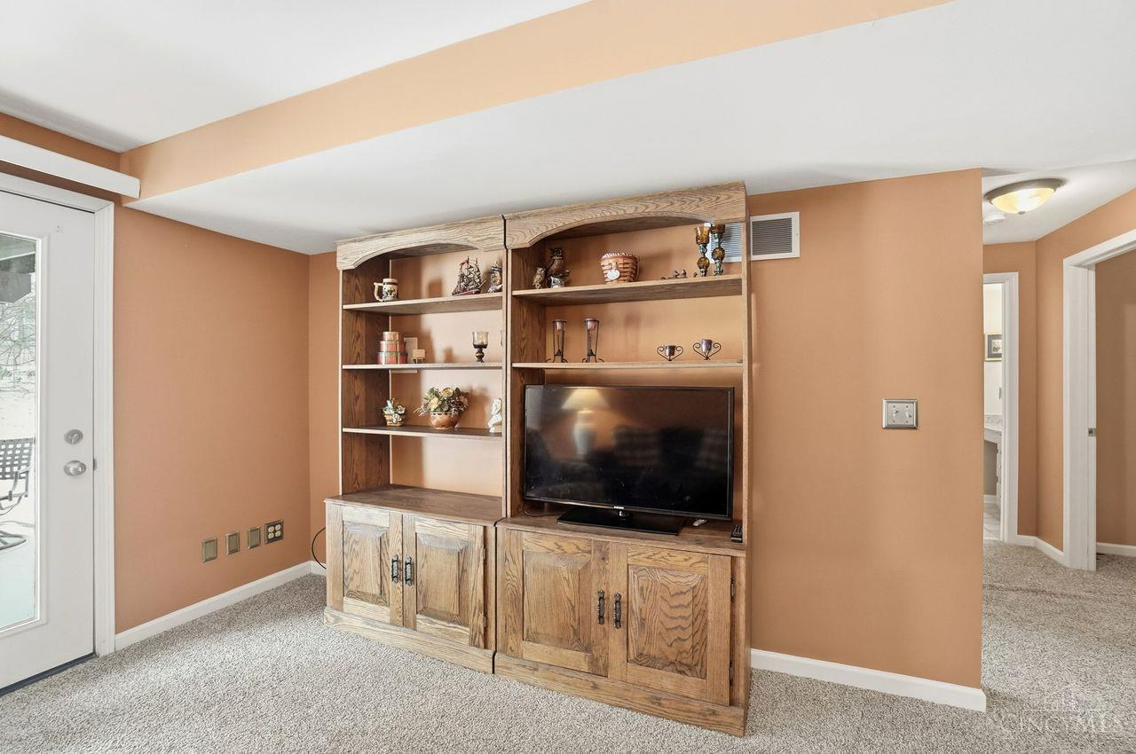 7119 White Oak Court