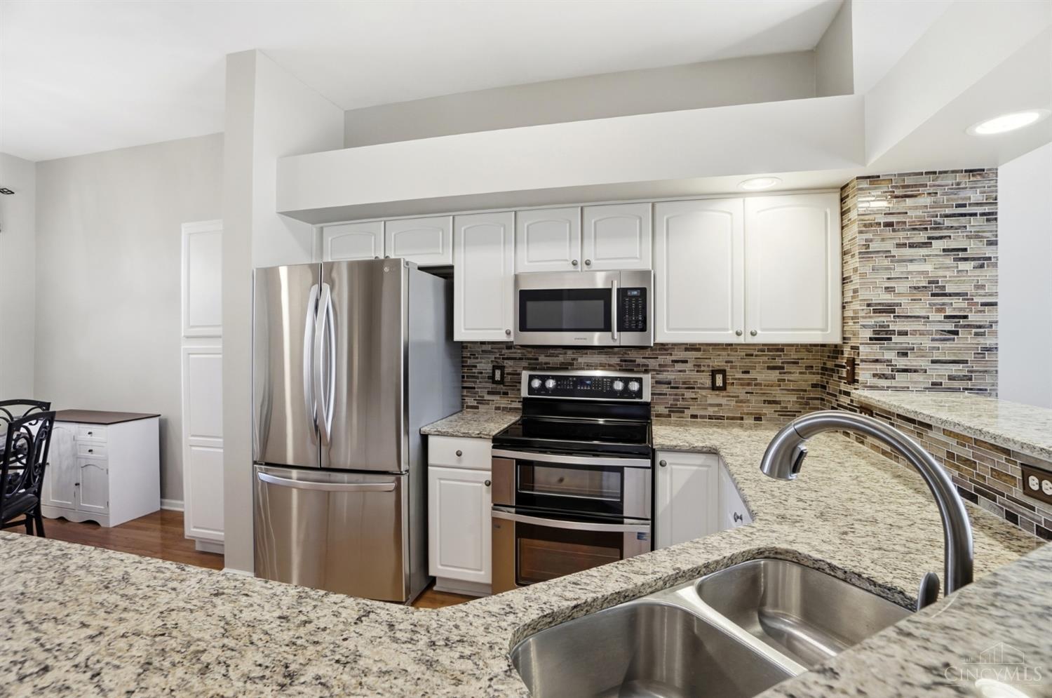 7119 White Oak Court