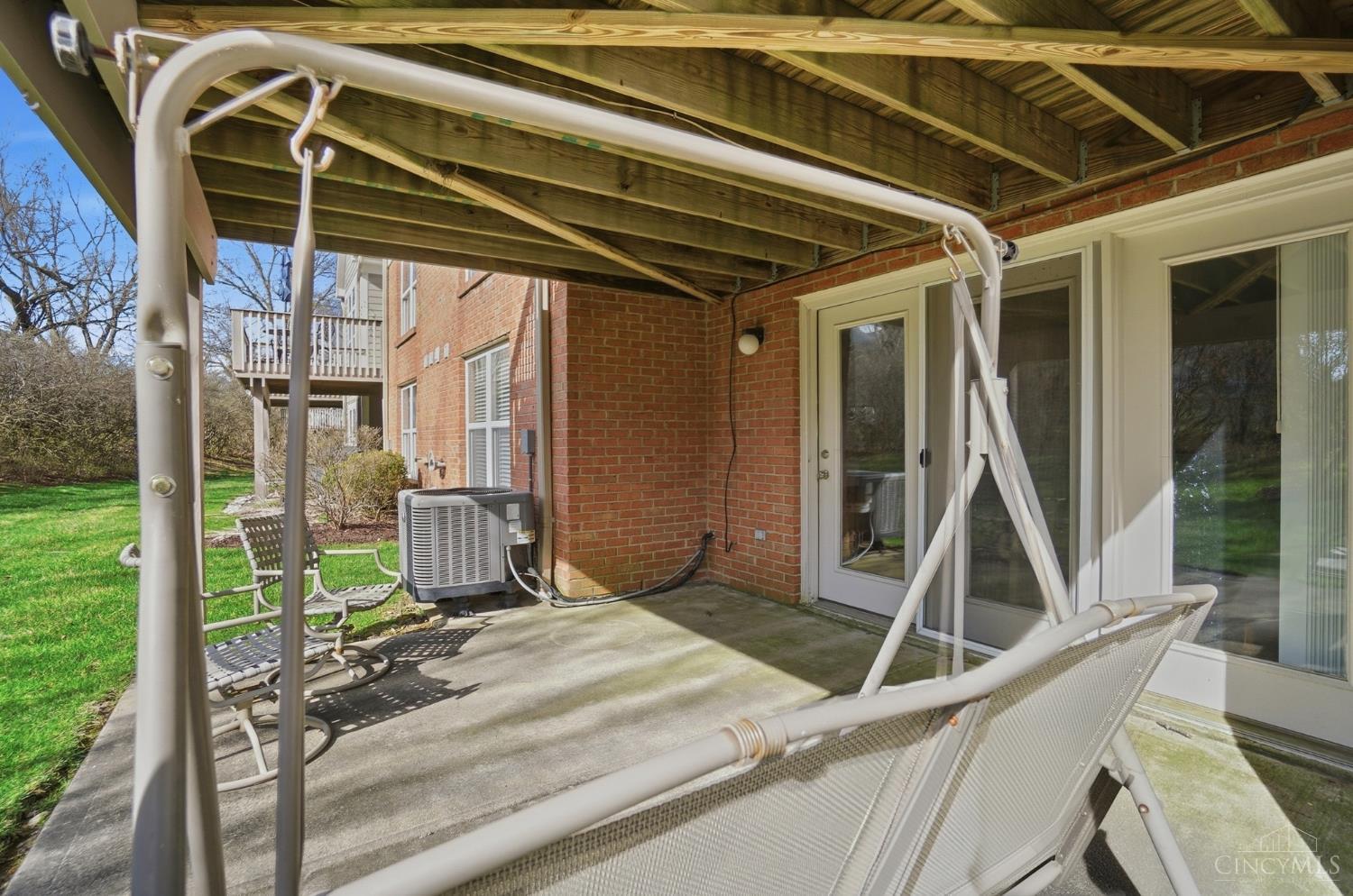 7119 White Oak Court