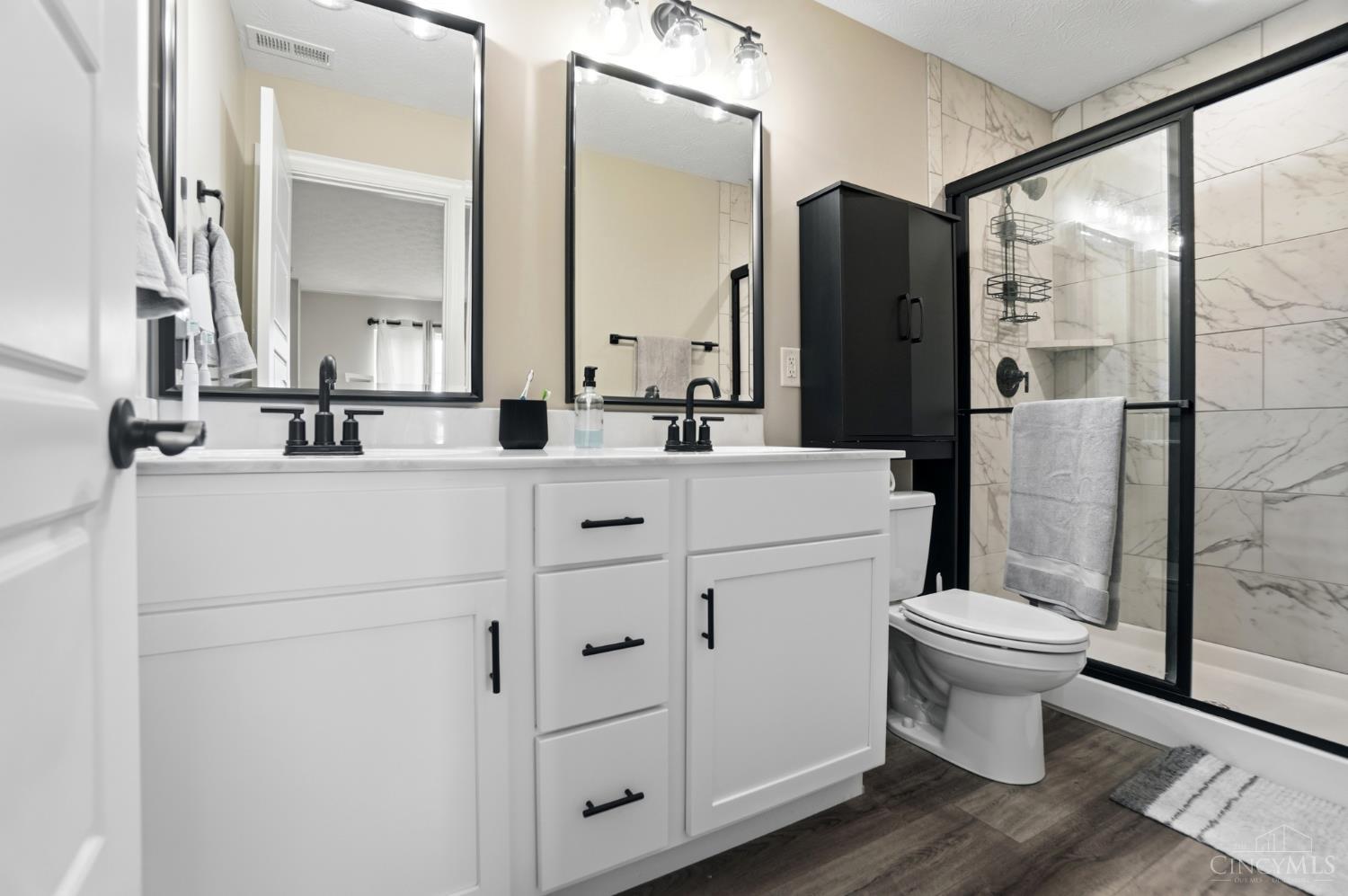 2203 Cobblestone Court