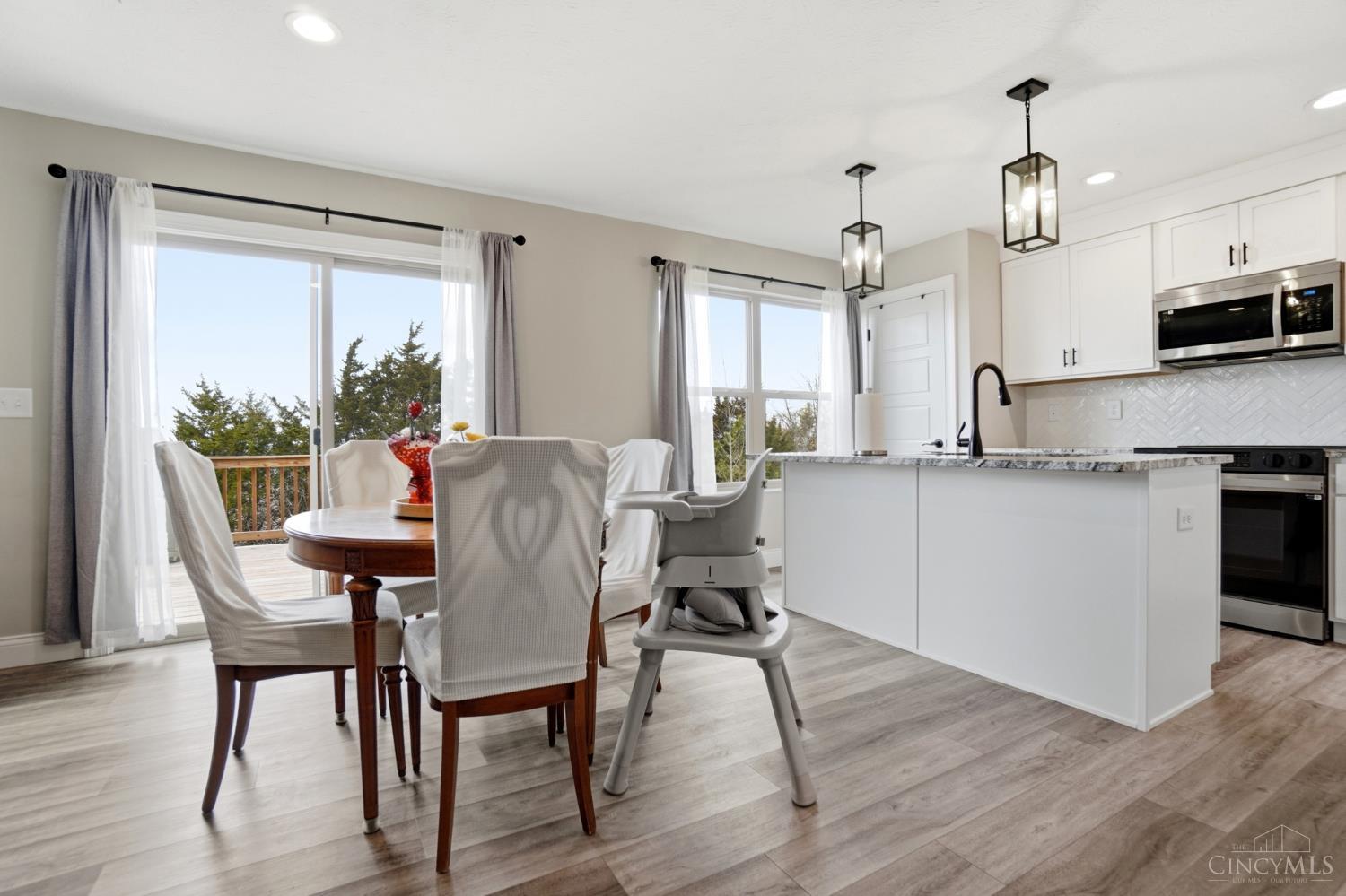 2203 Cobblestone Court