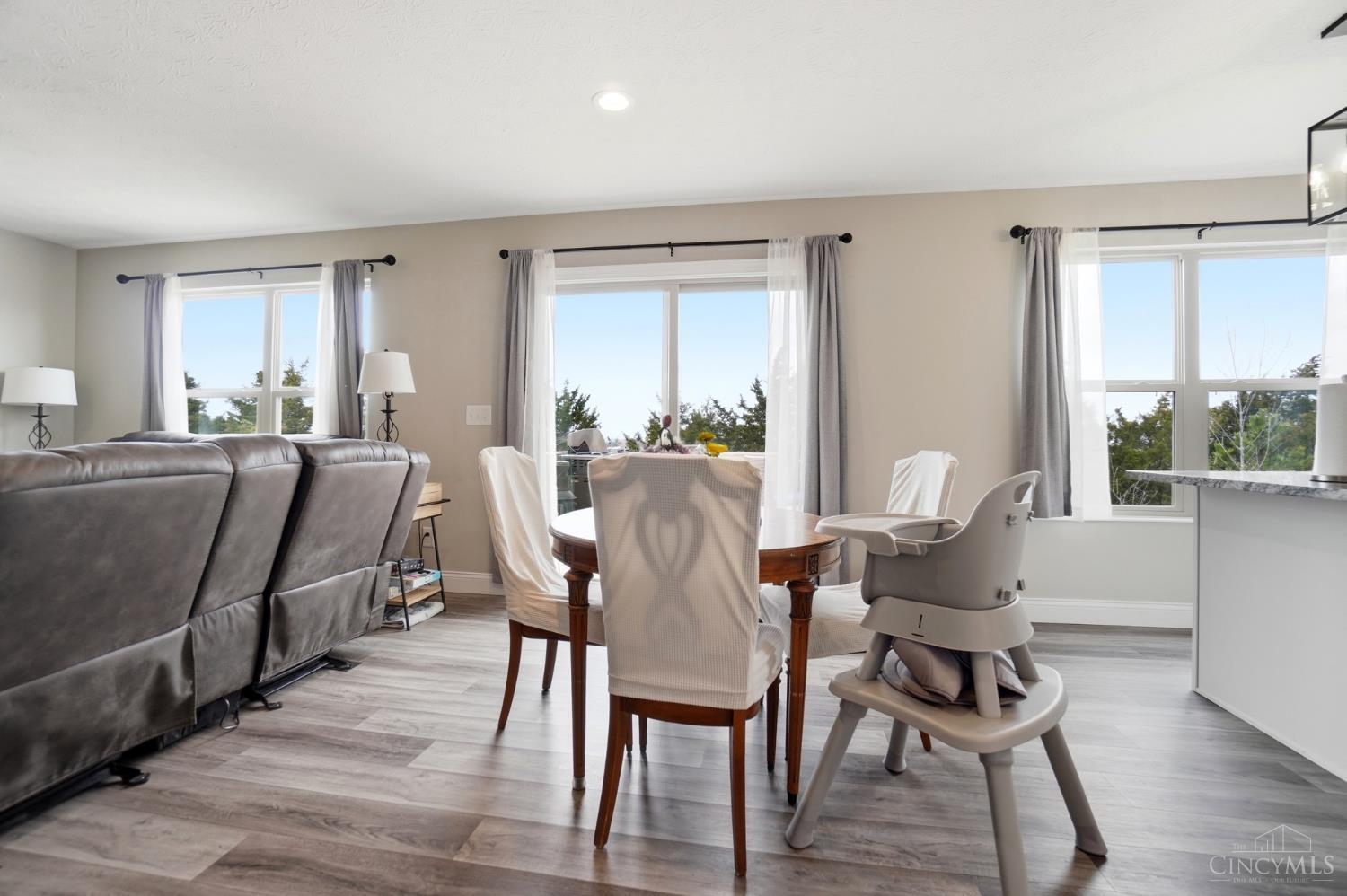 2203 Cobblestone Court