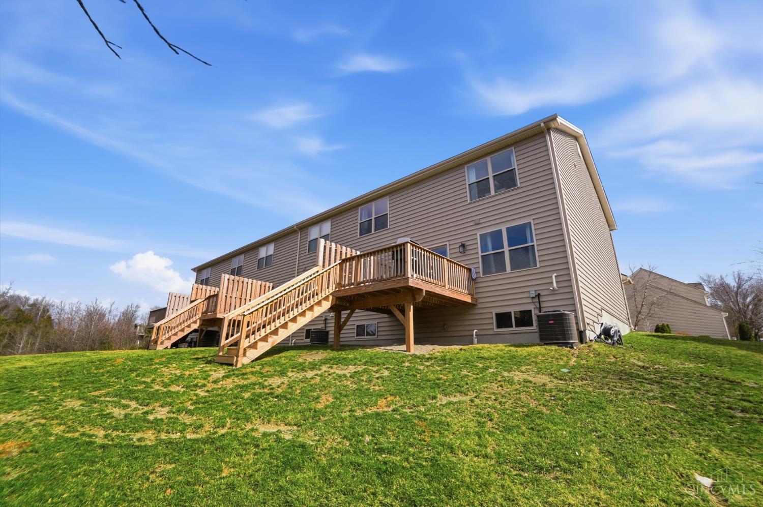 2203 Cobblestone Court