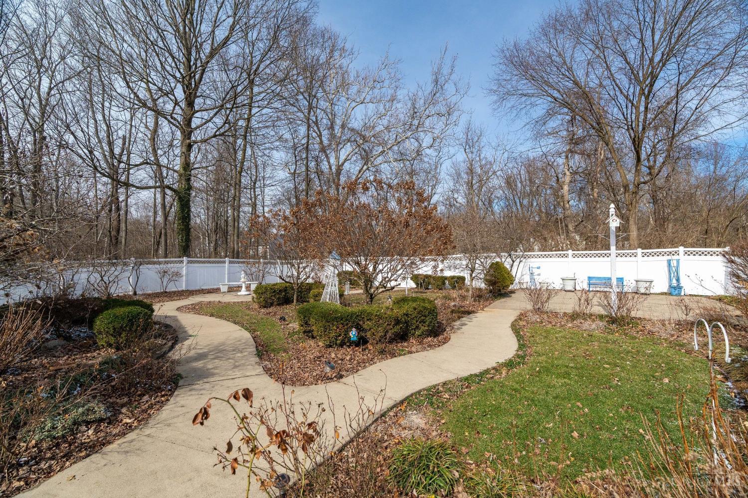 8372 Benton Ridge Lane