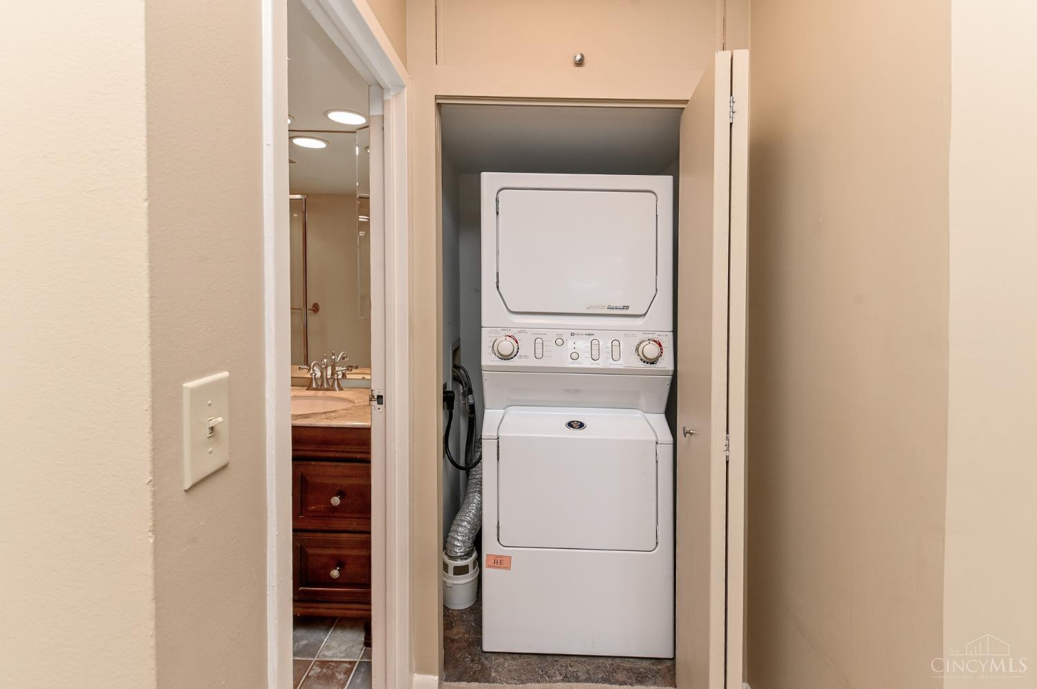 2444 Madison Road 1409