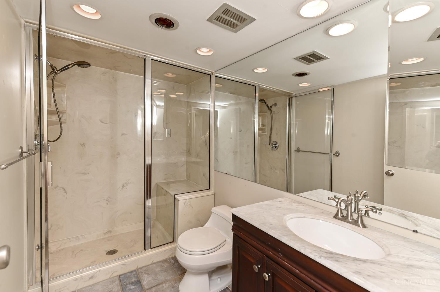 2444 Madison Road 1409