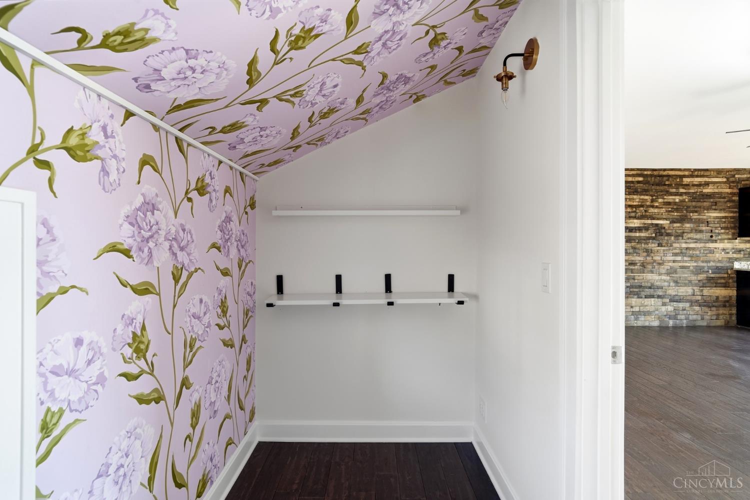 3003 Riverside Drive