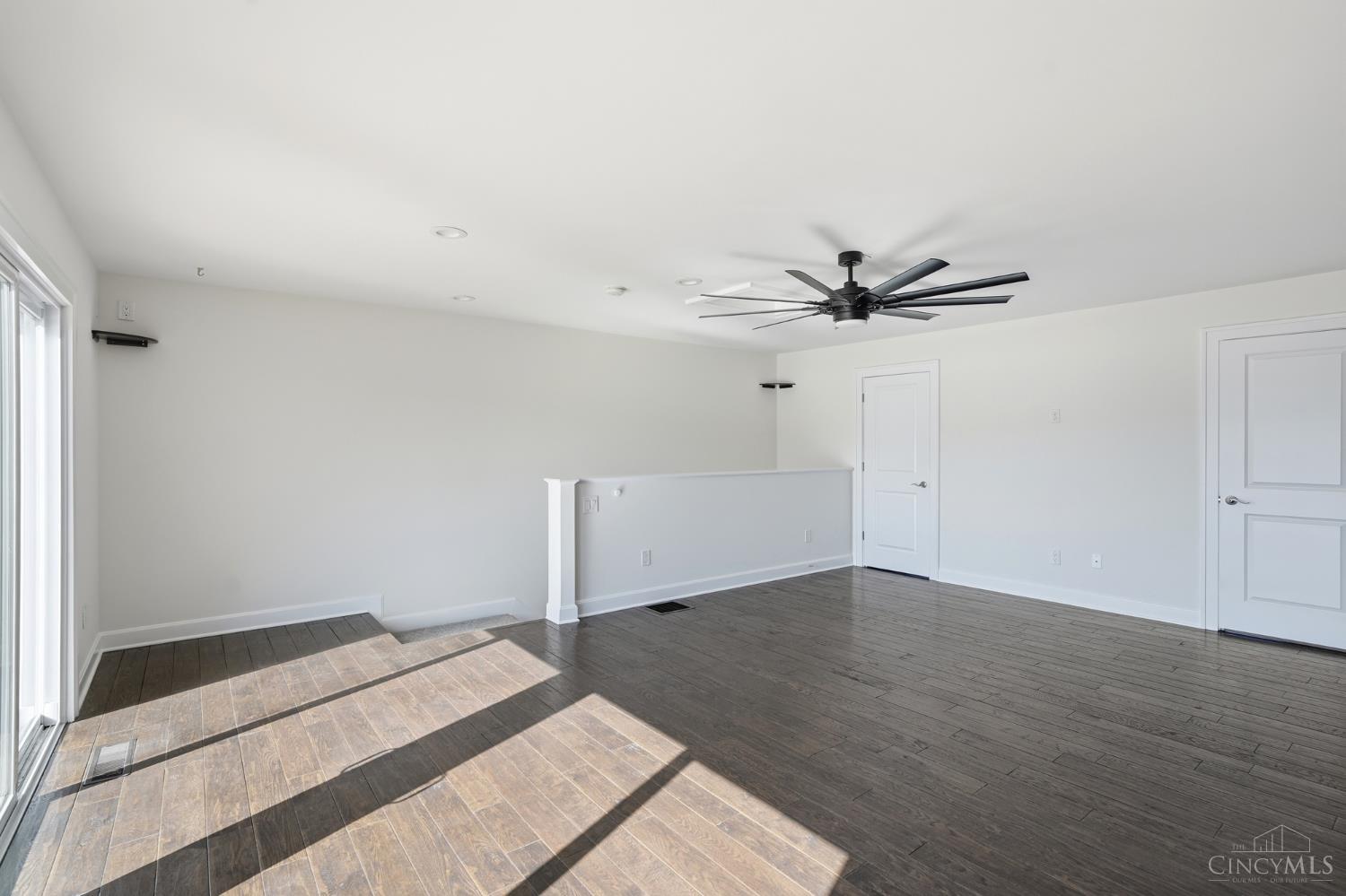 3003 Riverside Drive