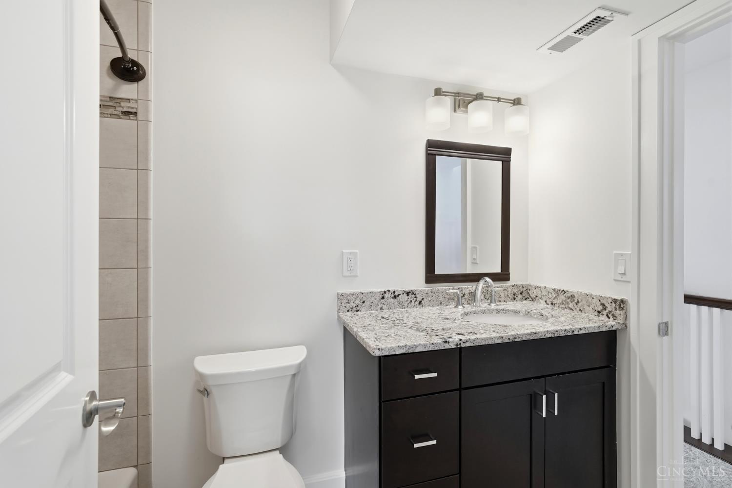 3003 Riverside Drive