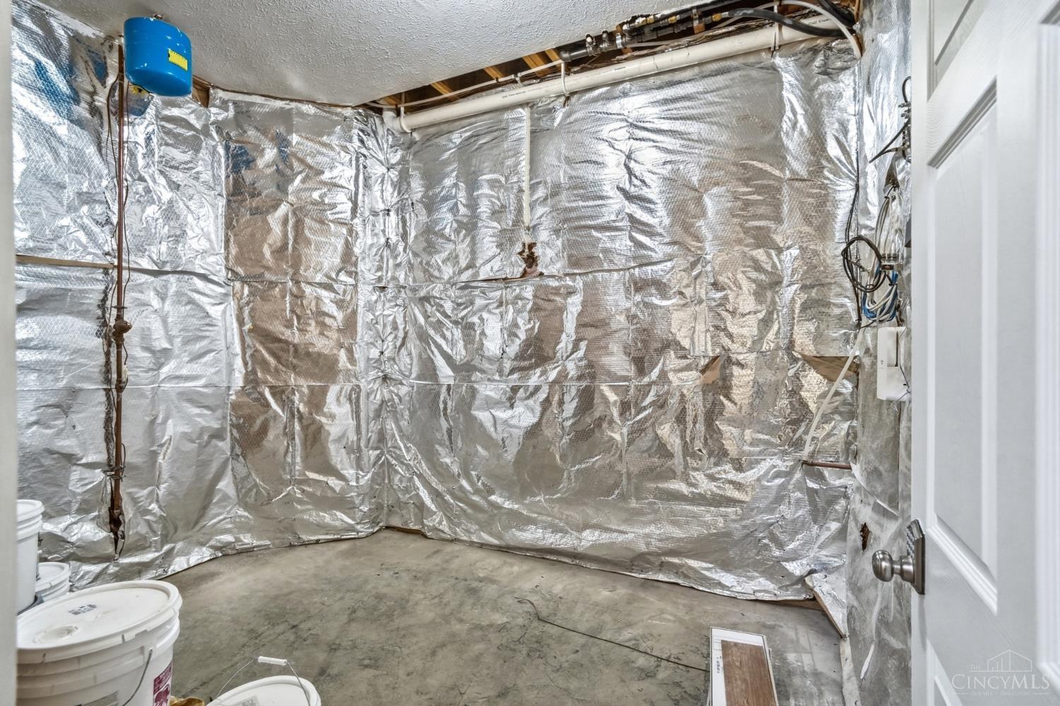 3003 Riverside Drive