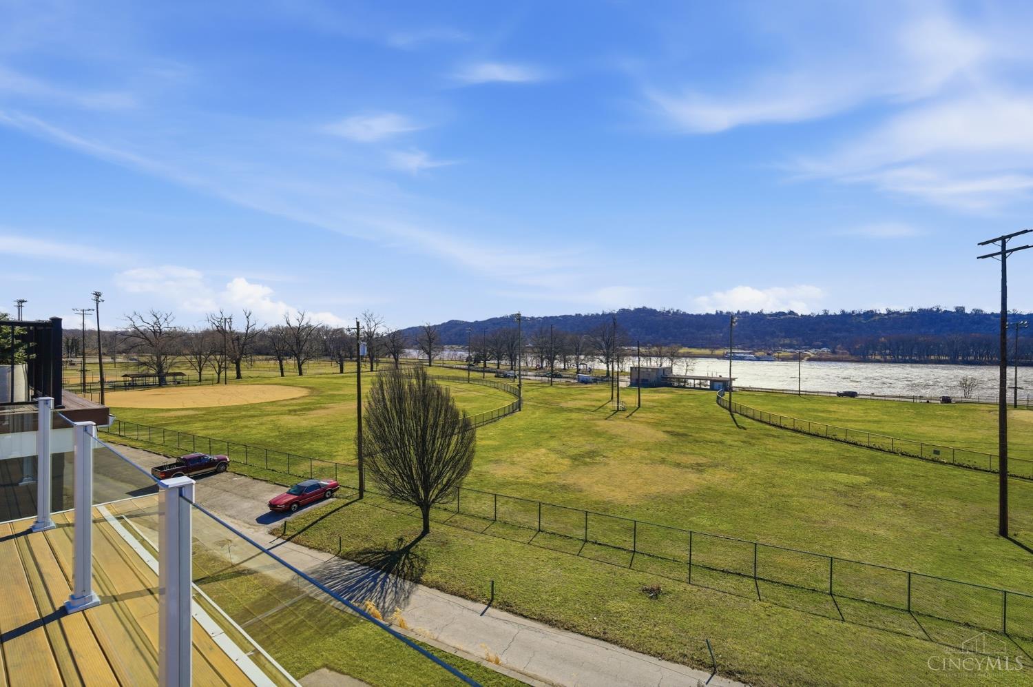 3003 Riverside Drive