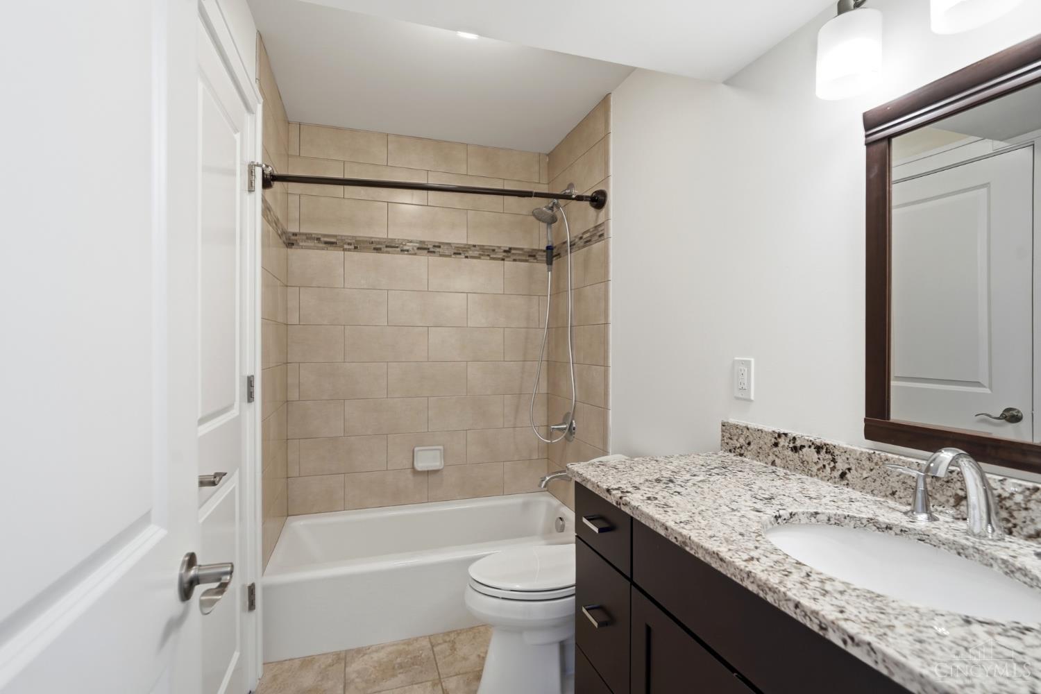 3003 Riverside Drive