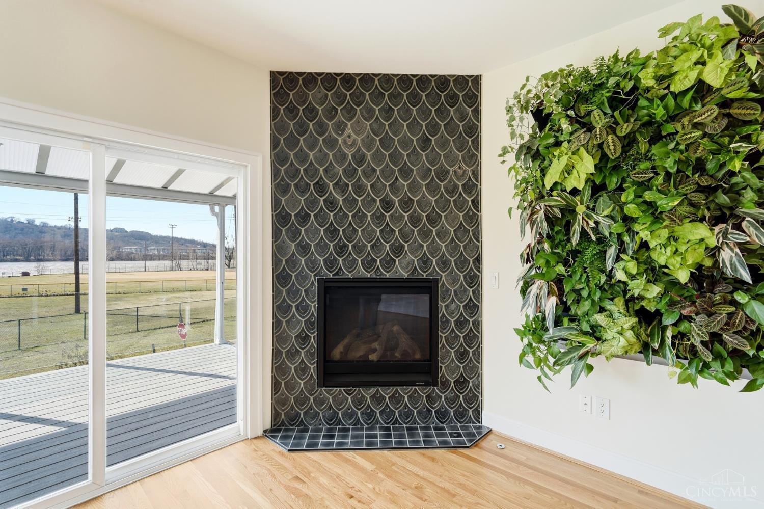 3003 Riverside Drive