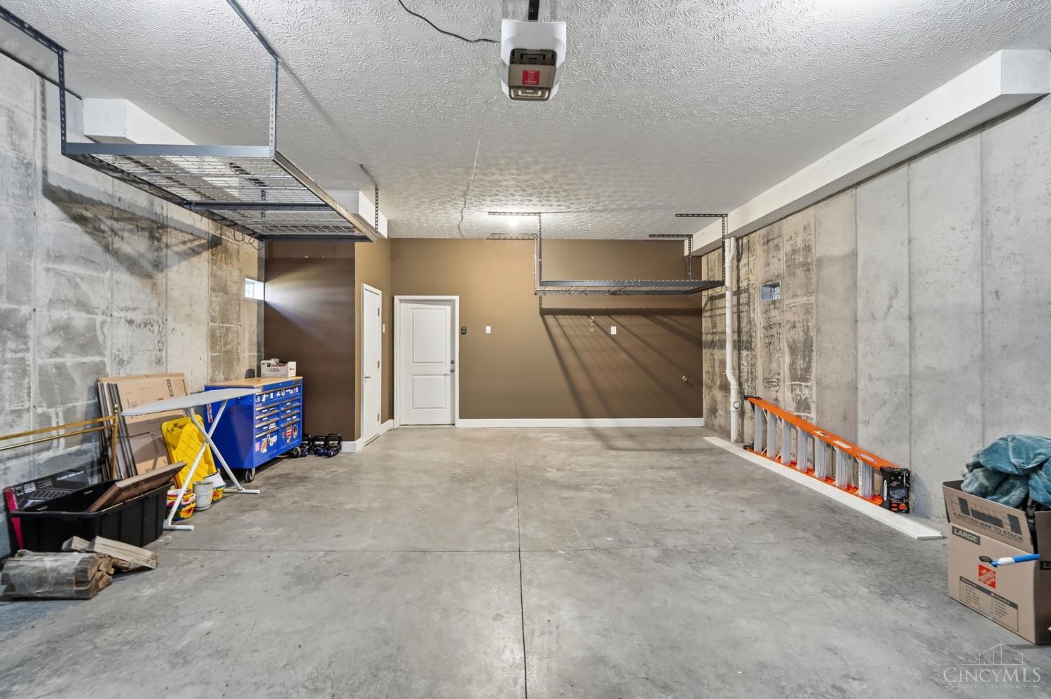 3003 Riverside Drive