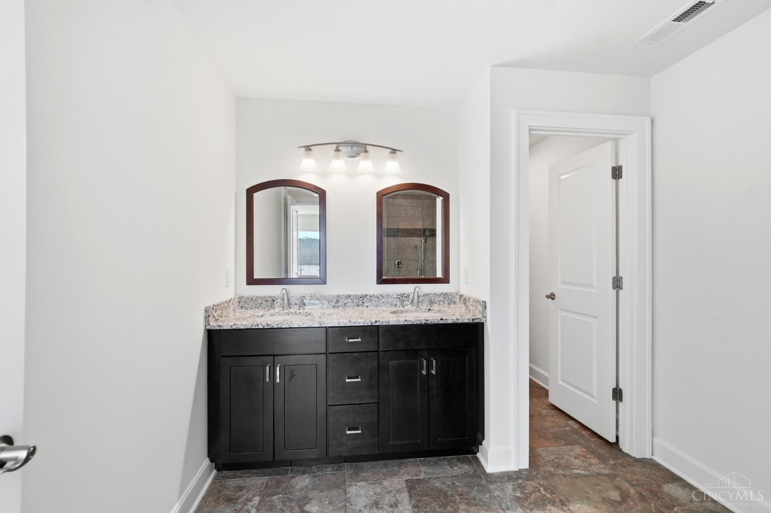 3003 Riverside Drive