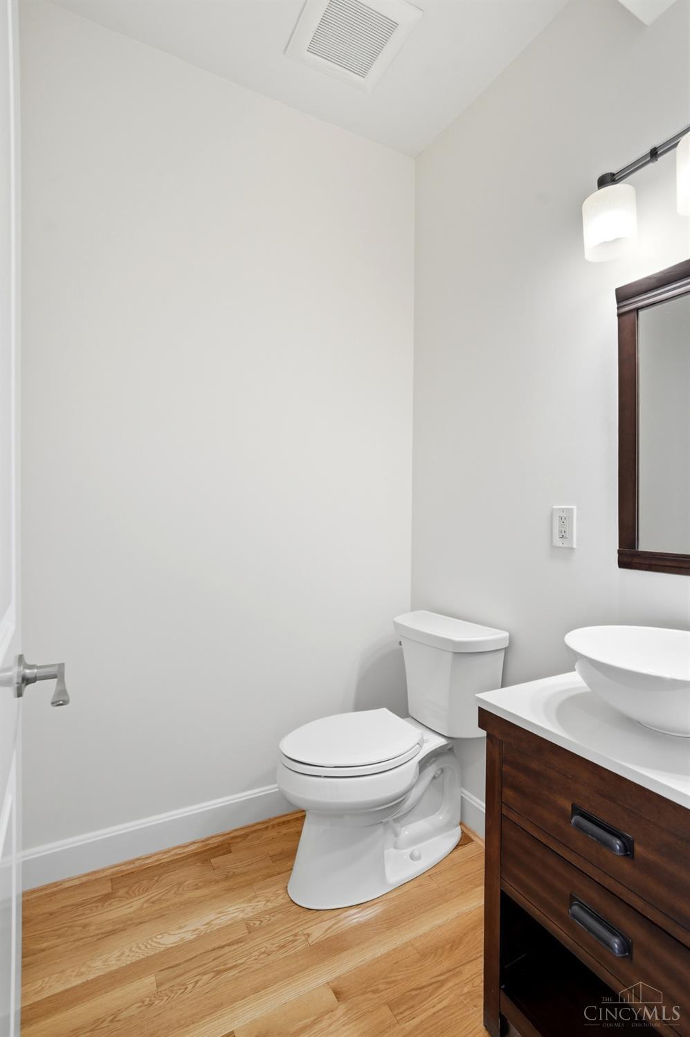 3003 Riverside Drive