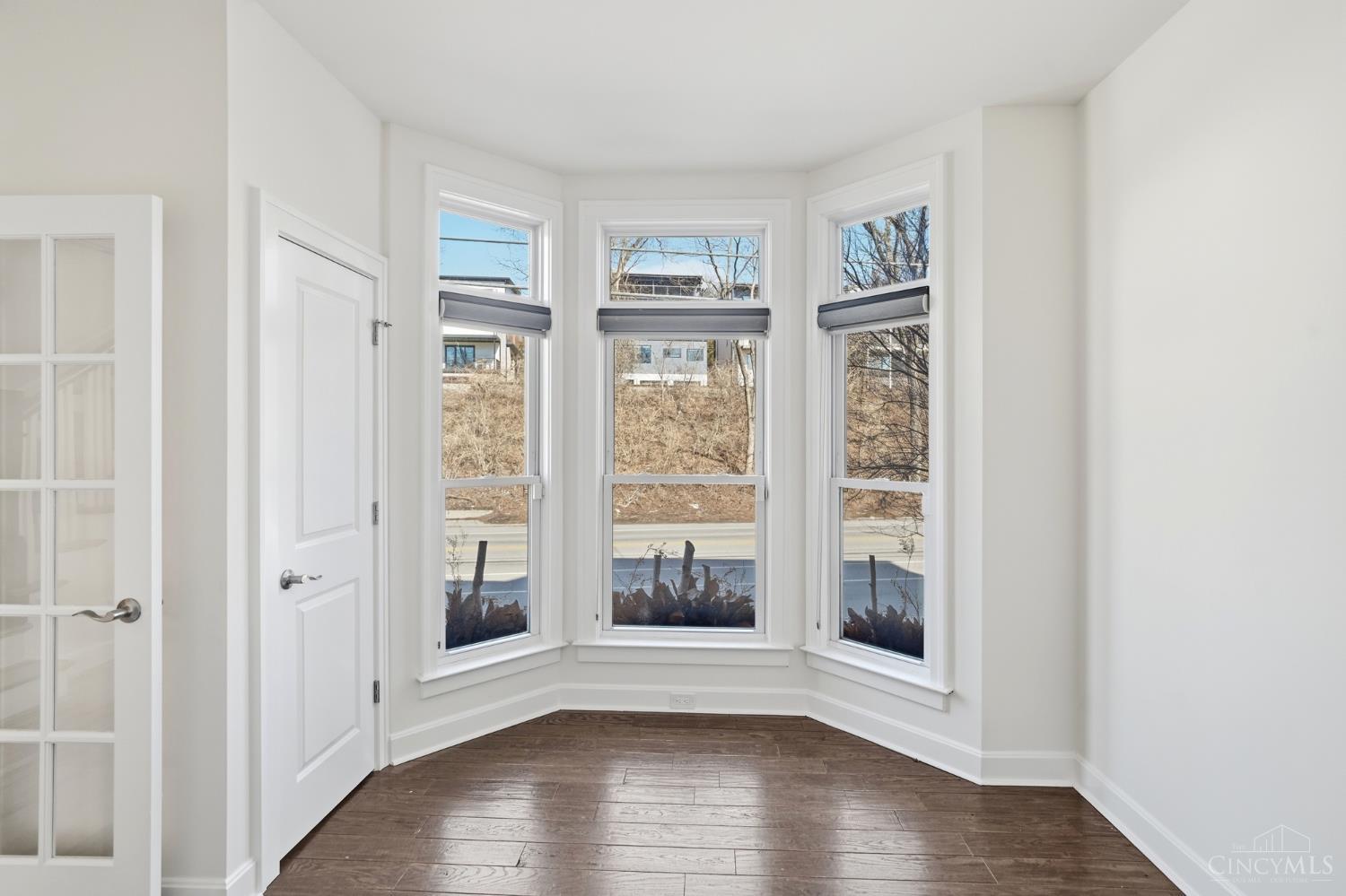 3003 Riverside Drive