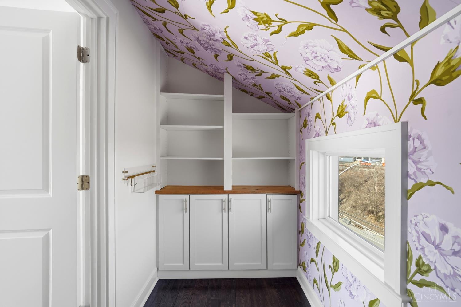 3003 Riverside Drive