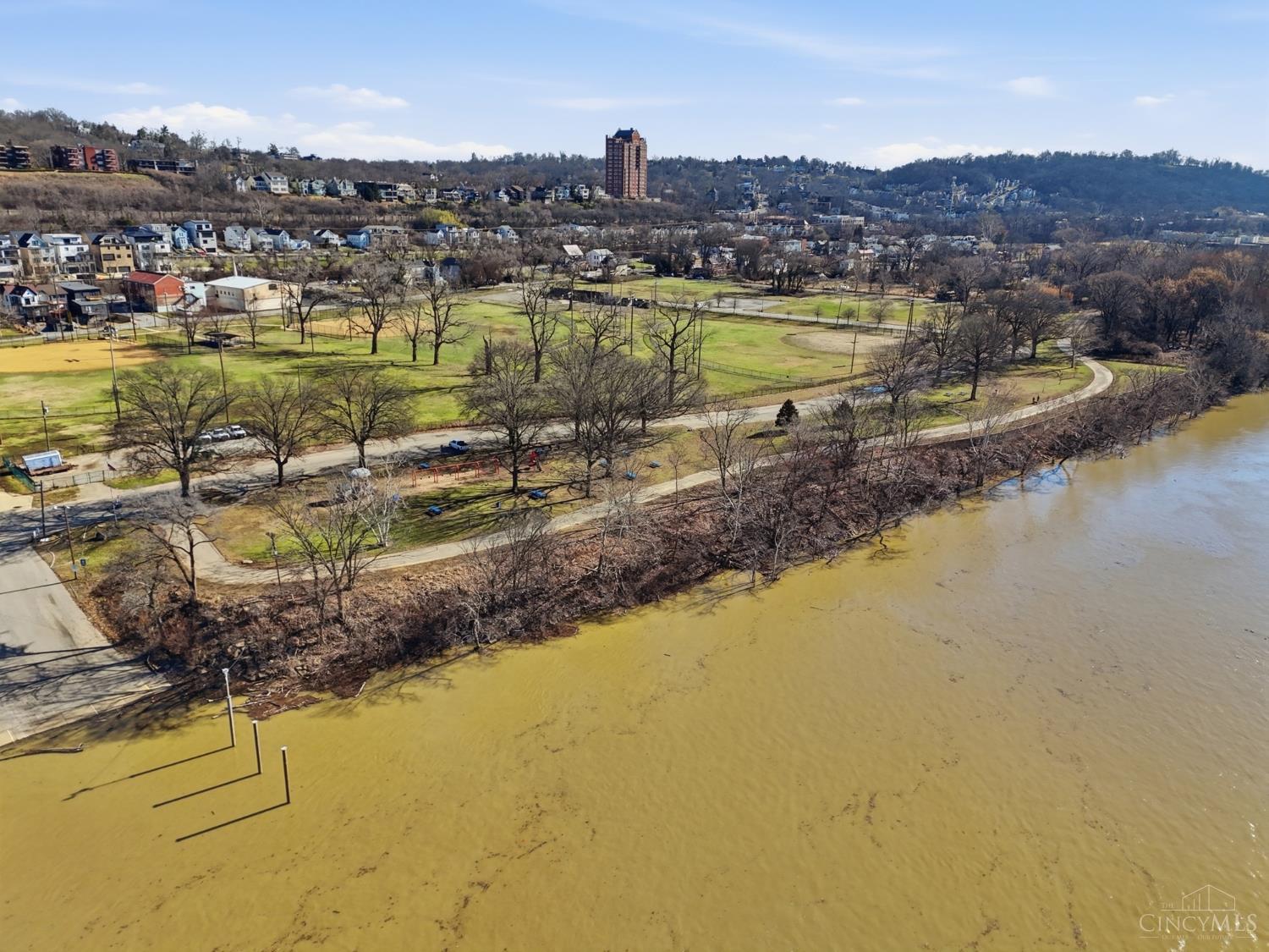 3003 Riverside Drive