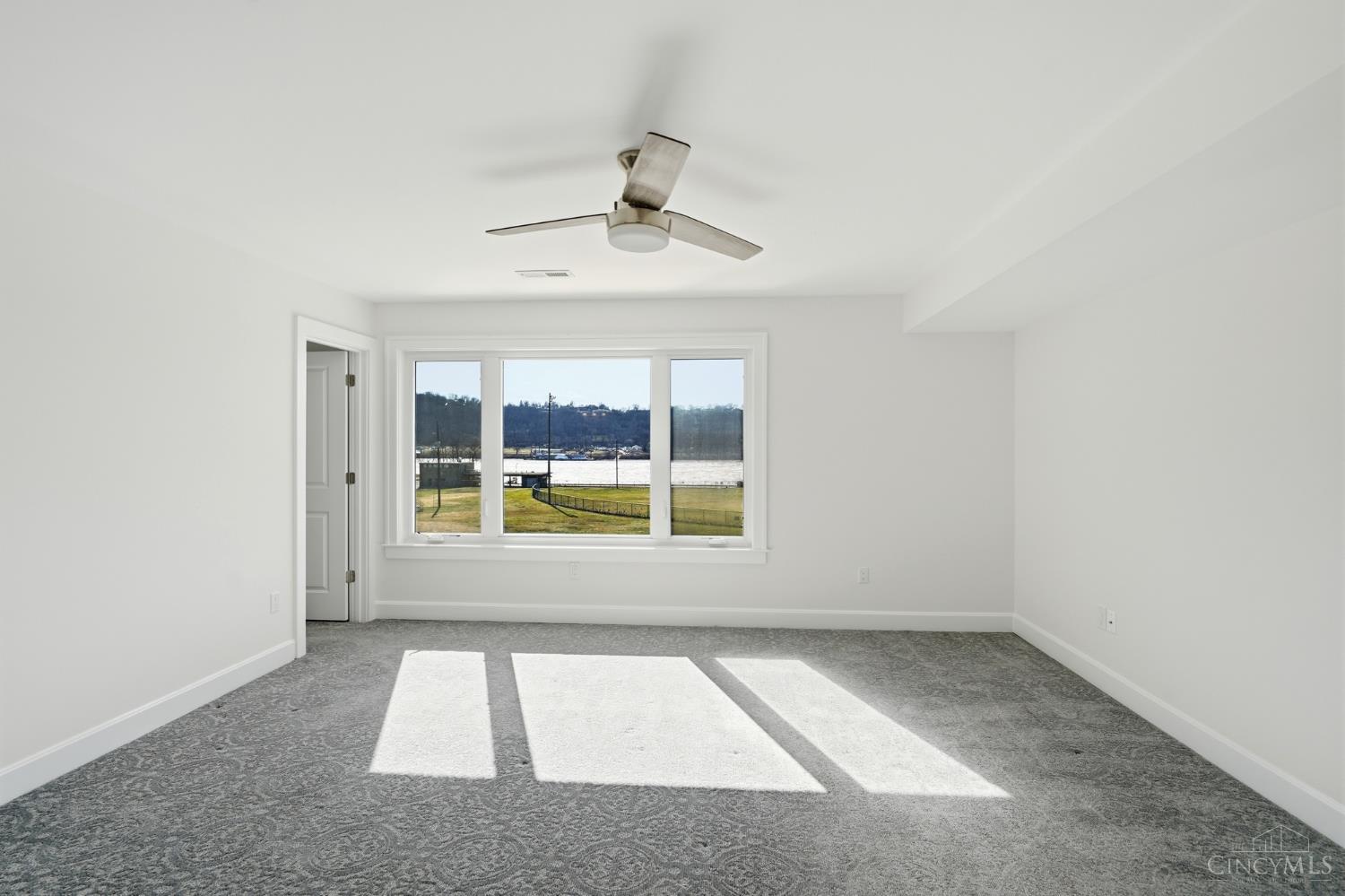 3003 Riverside Drive