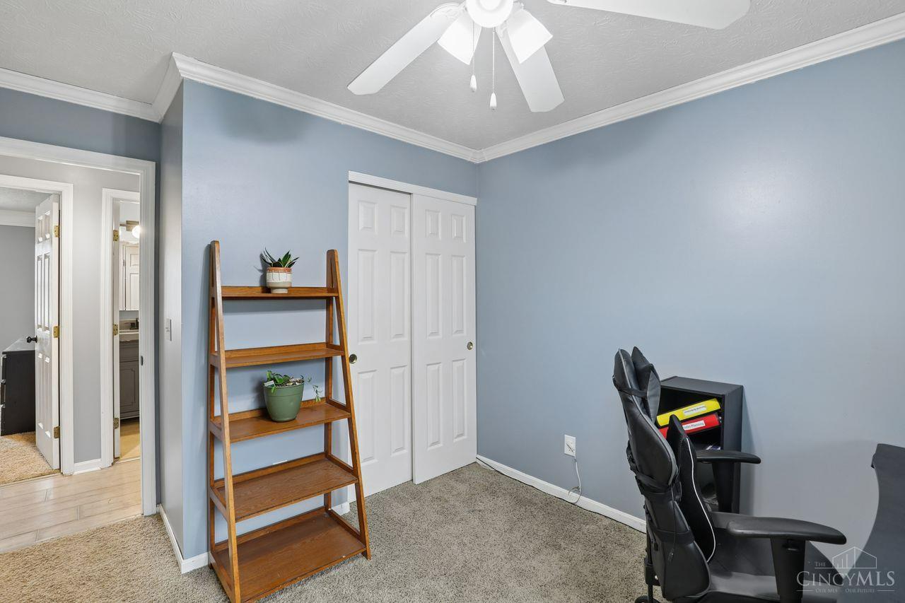 6183 Shawna Court