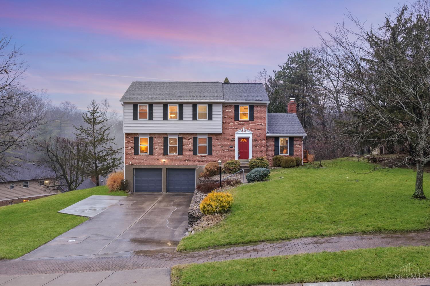 7822 Shadowhill Way