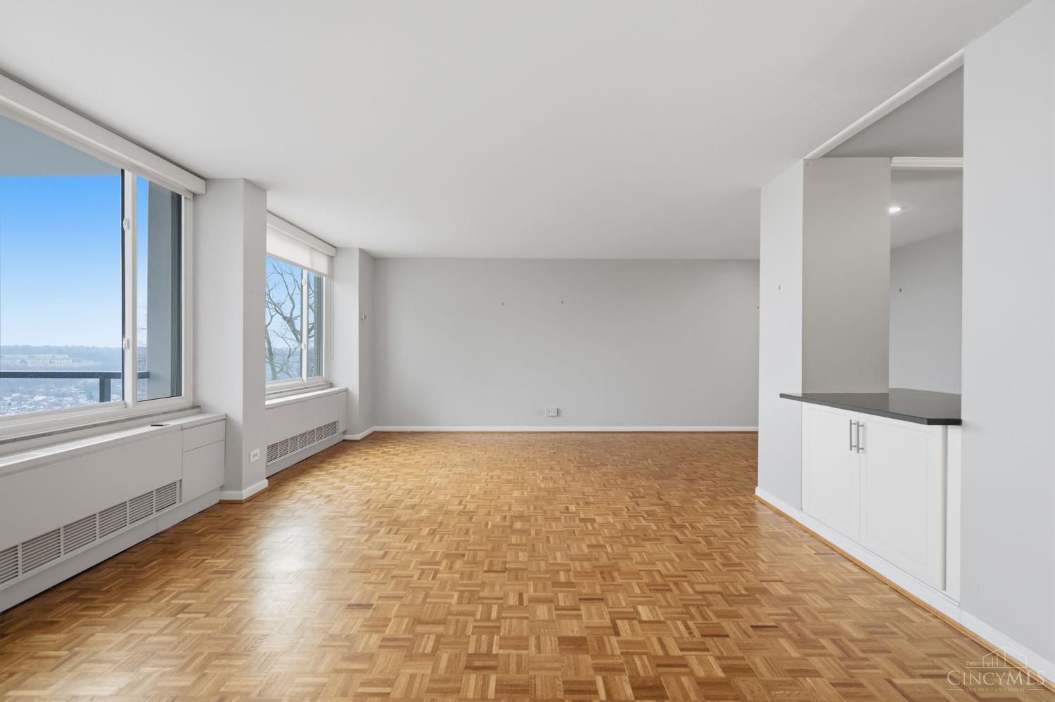 2401 Ingleside Avenue 4A