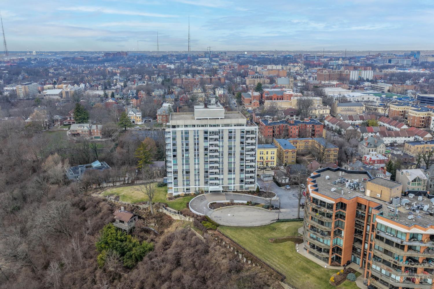 2401 Ingleside Avenue 4A