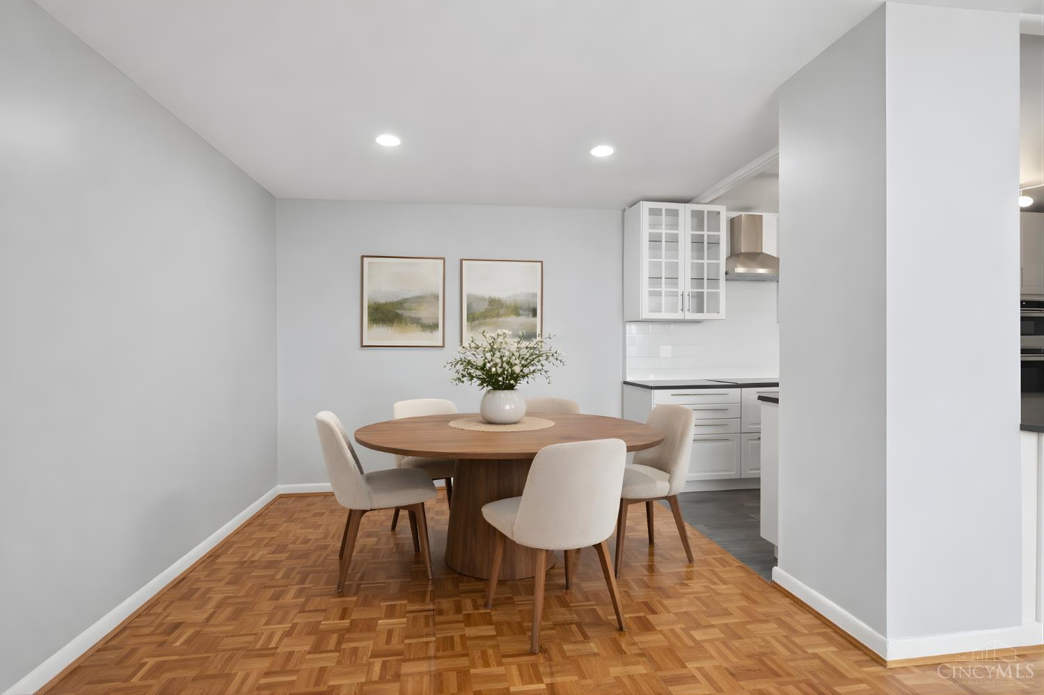 2401 Ingleside Avenue 4A