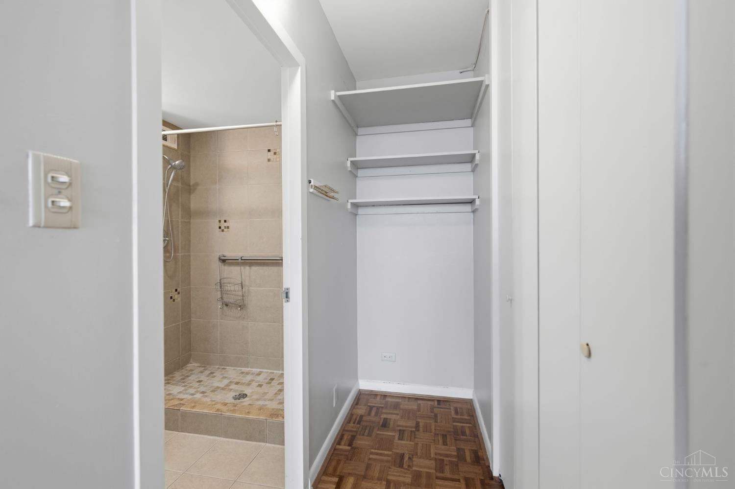 2401 Ingleside Avenue 4A