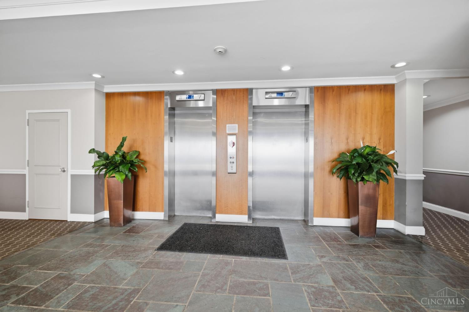 2401 Ingleside Avenue 4A