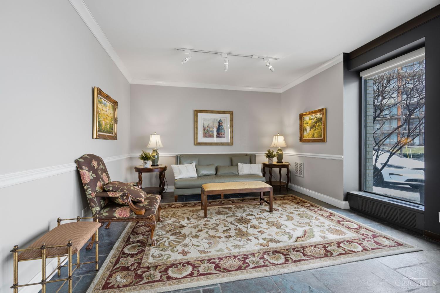 2401 Ingleside Avenue 4A