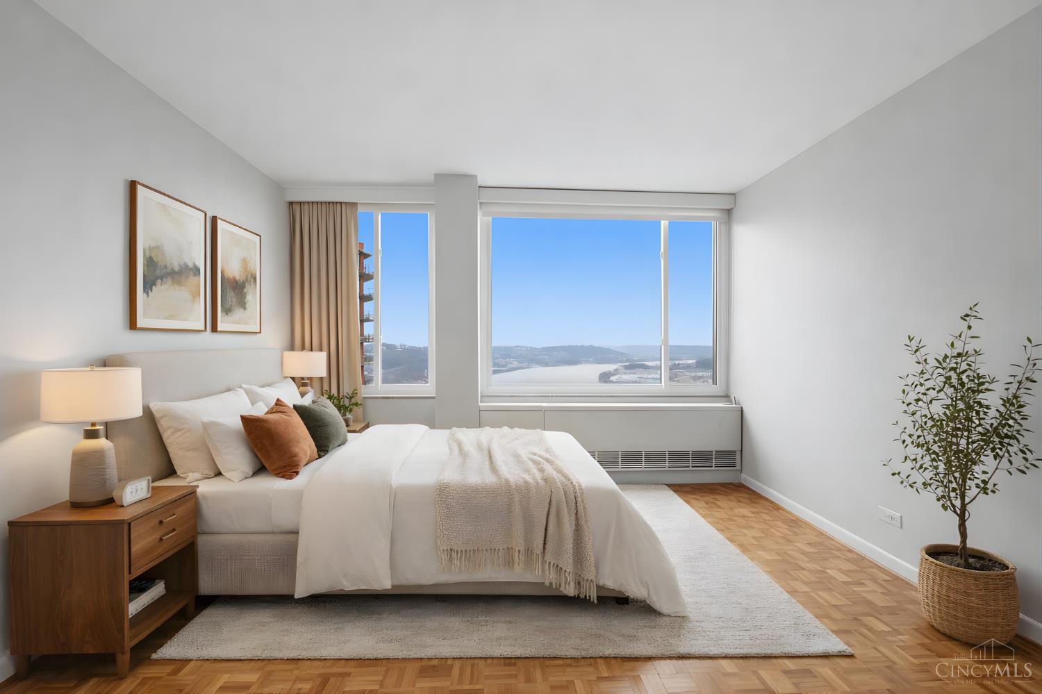 2401 Ingleside Avenue 4A